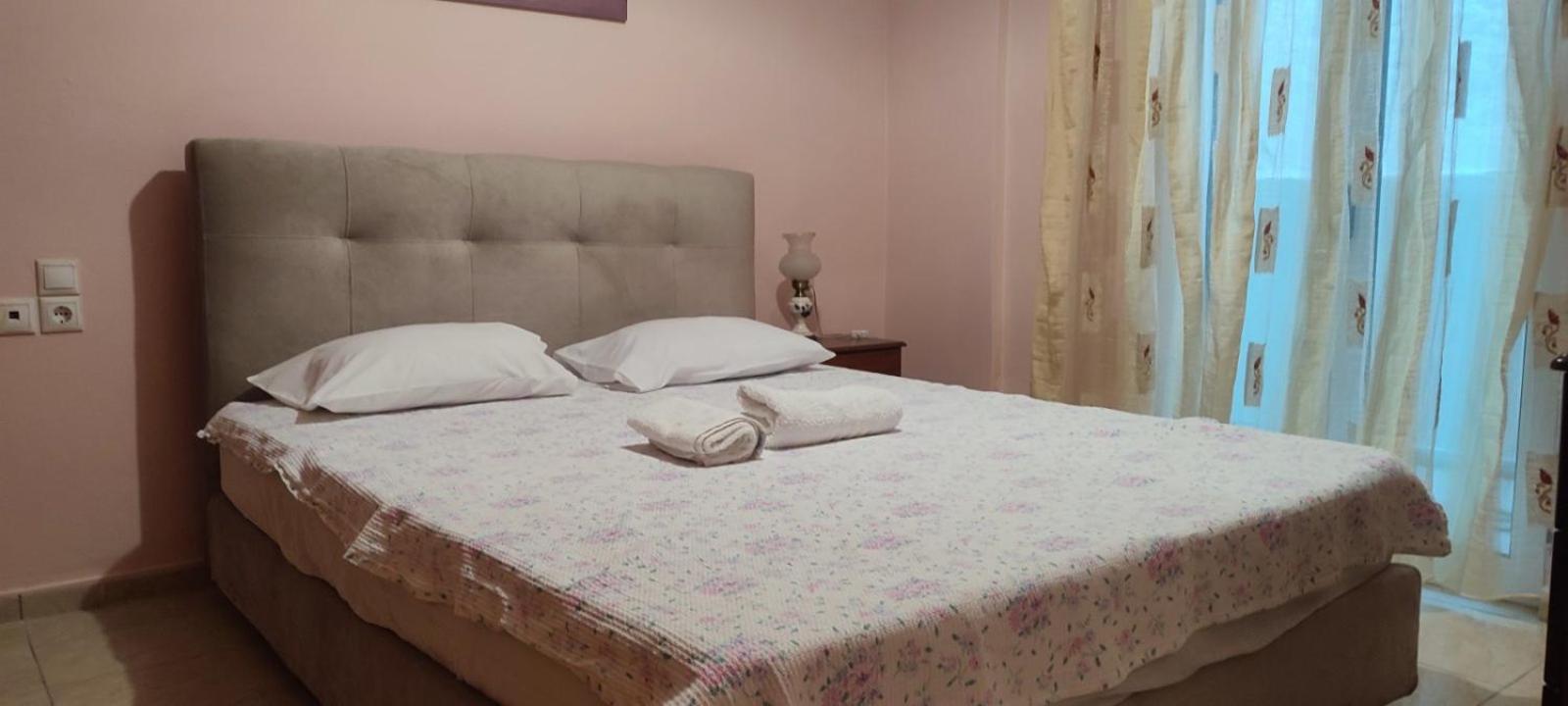 Sunset Bella Vista Apartment Athanion Ngoại thất bức ảnh