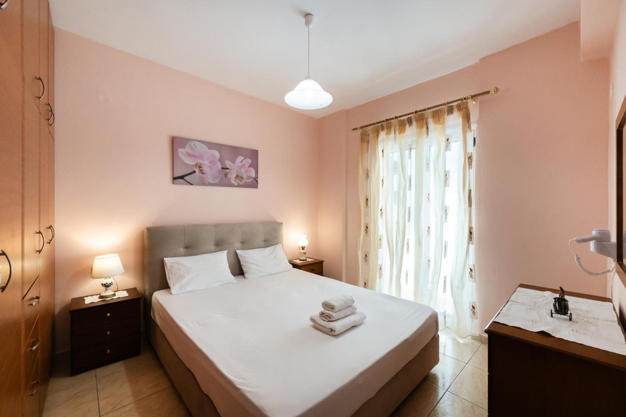 Sunset Bella Vista Apartment Athanion Ngoại thất bức ảnh